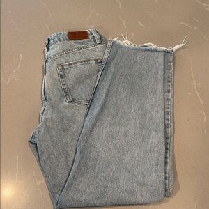 BDG Light Wash Jeans Pax 26 x 32